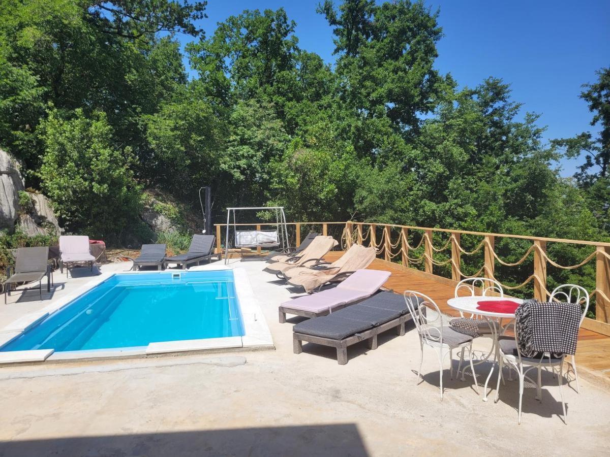 Apartments Chiara Mit Meerblick Und Pool Und Jacuzzi Ловран Екстериор снимка