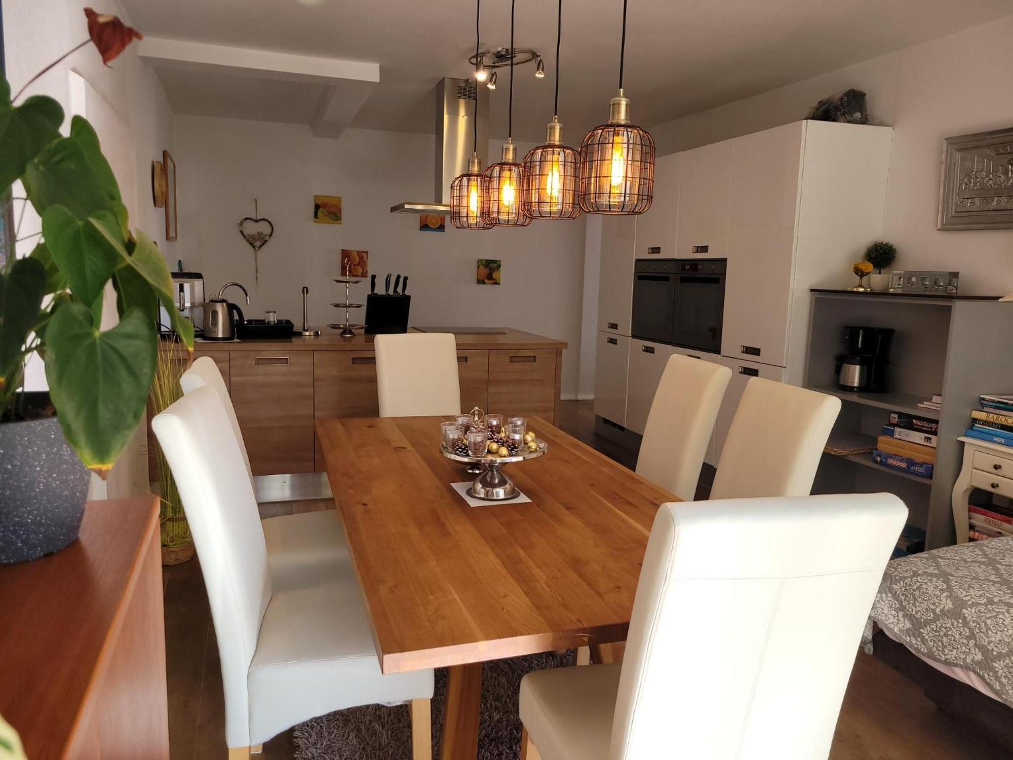 Apartments Chiara Mit Meerblick Und Pool Und Jacuzzi Ловран Екстериор снимка